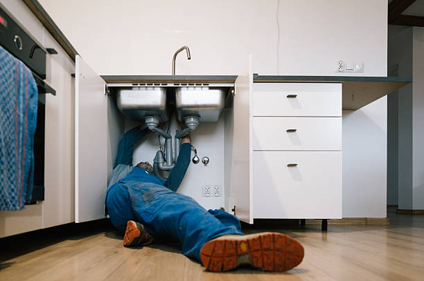 Professional Emergency Plumber technician working in Northern Cambria, PA